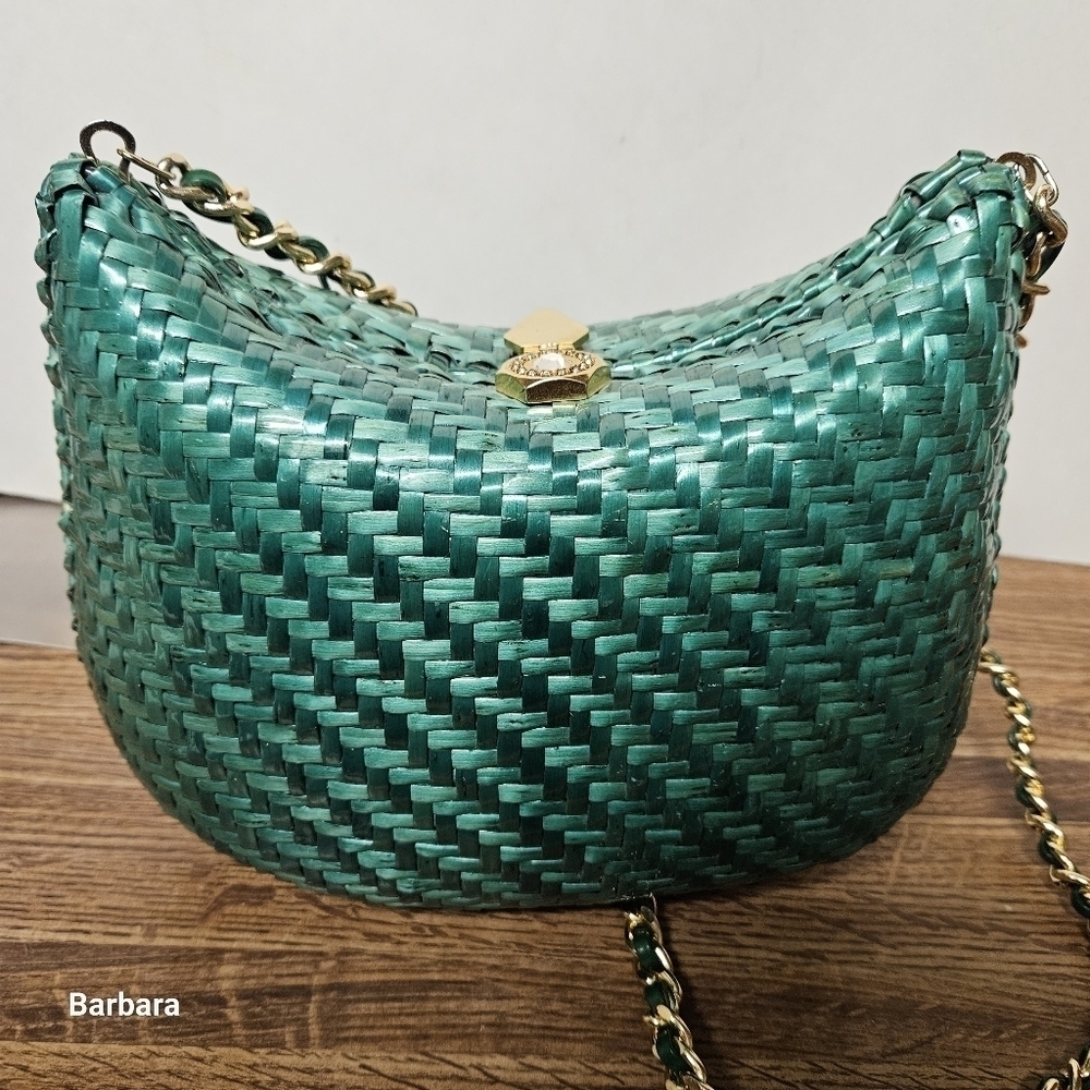 Nelly Green Handwoven Basket Weave Messenger Shoulder Bag - Picture 5 of 15